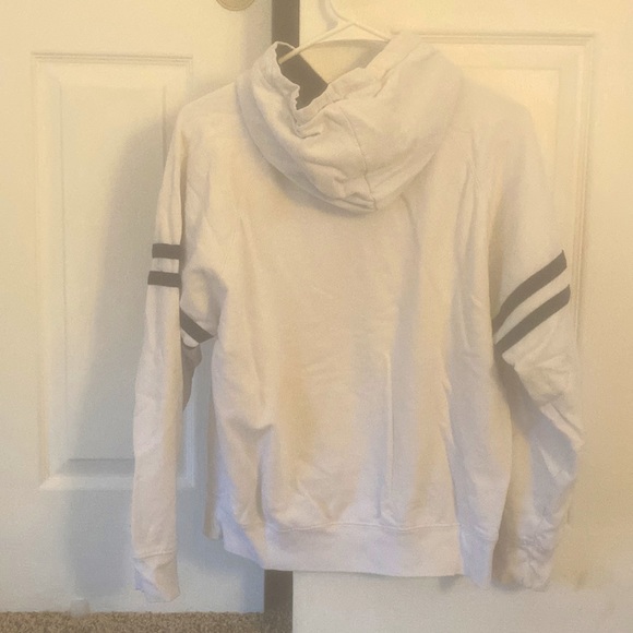 Brandy Melville/John Galt OS White Hooded Sweatshirt - Picture 2 of 5